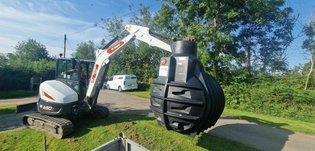 Rewatec Solido Smart sewage treatment plant installation in the UK.